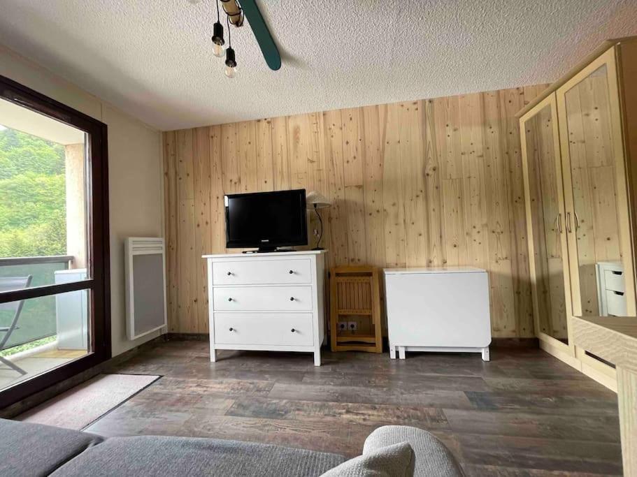 Studio Refait A Neuf Avec Balcon - Famille - Parking Couvert Chamrousse Dış mekan fotoğraf