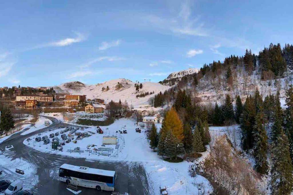 Studio Refait A Neuf Avec Balcon - Famille - Parking Couvert Chamrousse Dış mekan fotoğraf